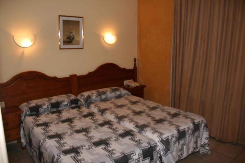 Hotel Sucara La Cortinada Quarto foto